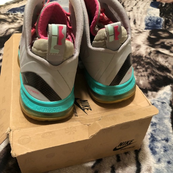 Nike Lebron 9 South Beach - Picture 2 of 3